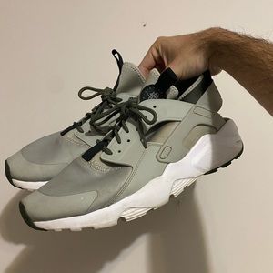 Nike Air Huarache Run Ultra Pale Grey